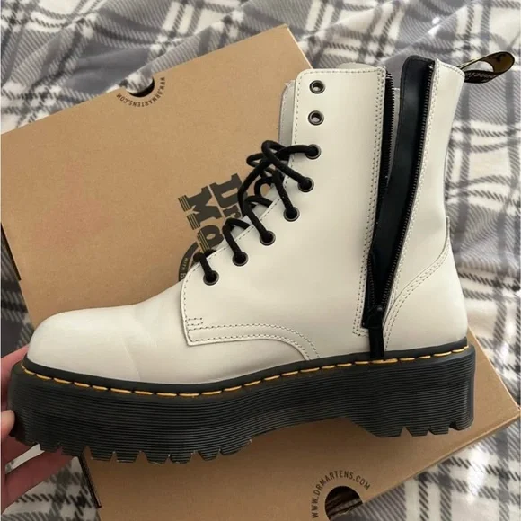 Dr. Martens Jadon Platform Men’s Size 11 - Picture 10 of 10